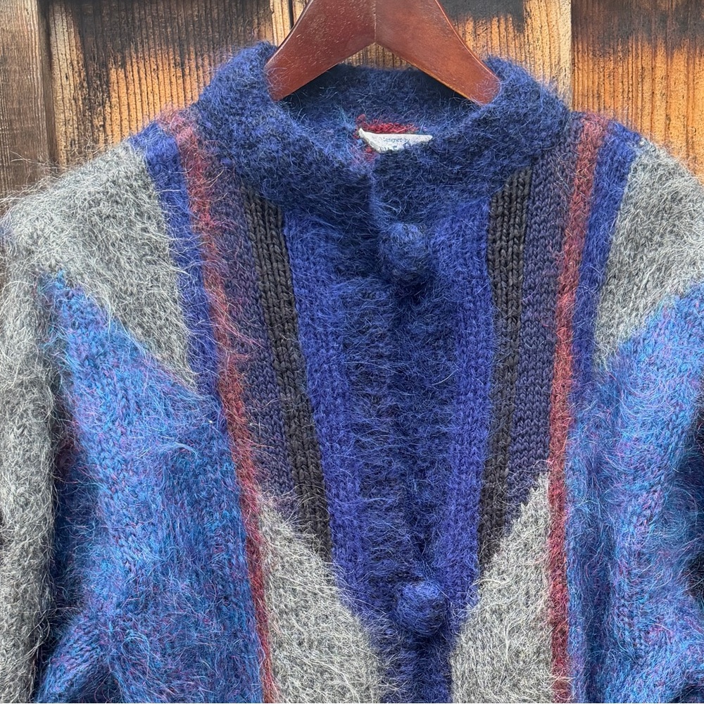 1980s VINTAGE LUCY ERRIDGE HAND KNIT Cardigan SWEATER colorful Blue Ireland